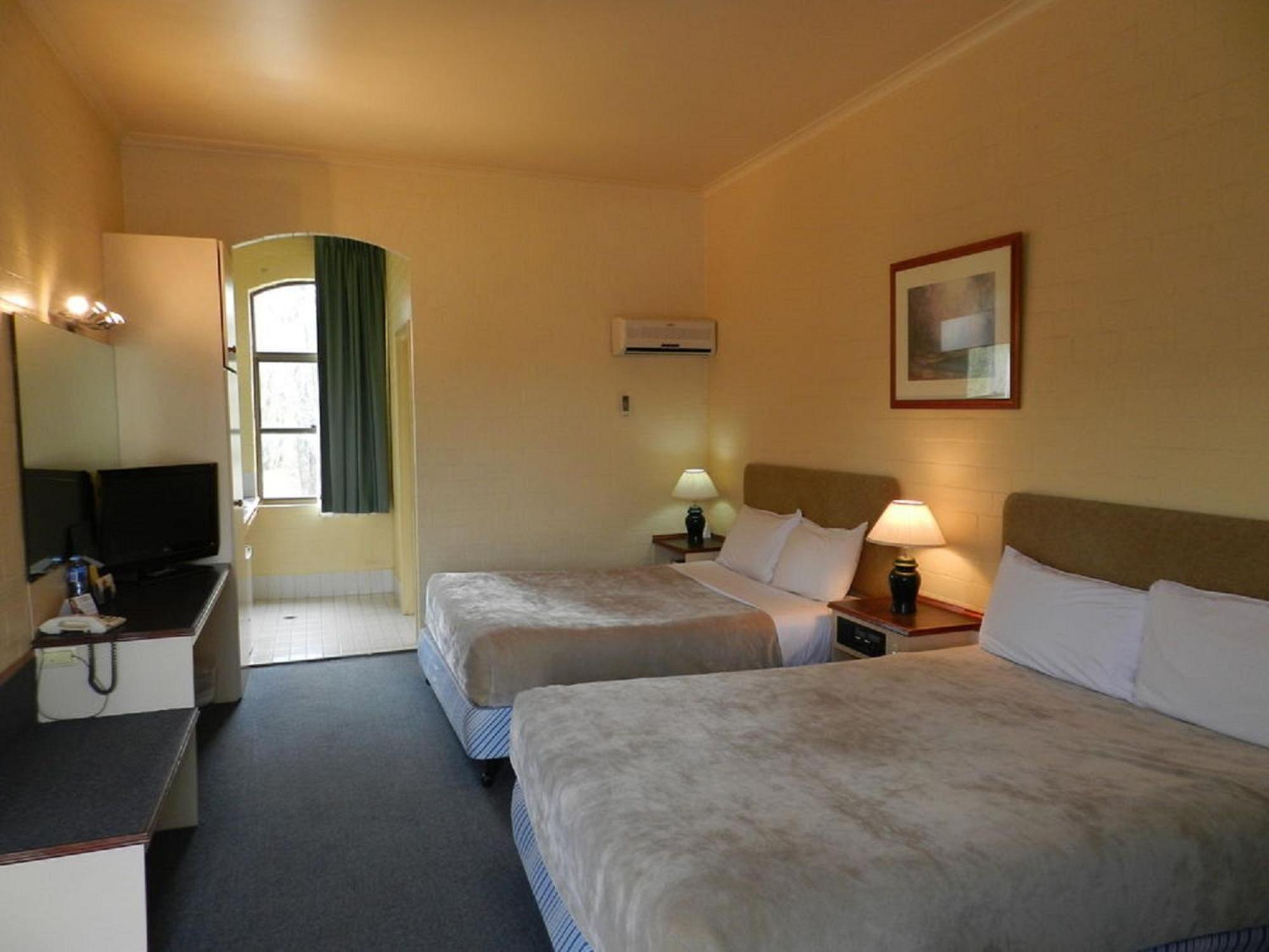Prince Of Wales Hotel Wagga Wagga Dış mekan fotoğraf